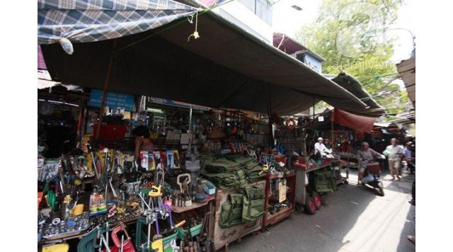 Cảnh‌ ‌báo‌ ‌về‌ ‌nguồn‌ ‌bán‌ ‌buôn‌ ‌phụ‌ ‌kiện‌ ‌điện‌ ‌thoại‌ ‌chợ‌ ‌trời‌ ‌ -‌ ‌đáng‌ ‌tin‌ ‌hay‌ ‌không?